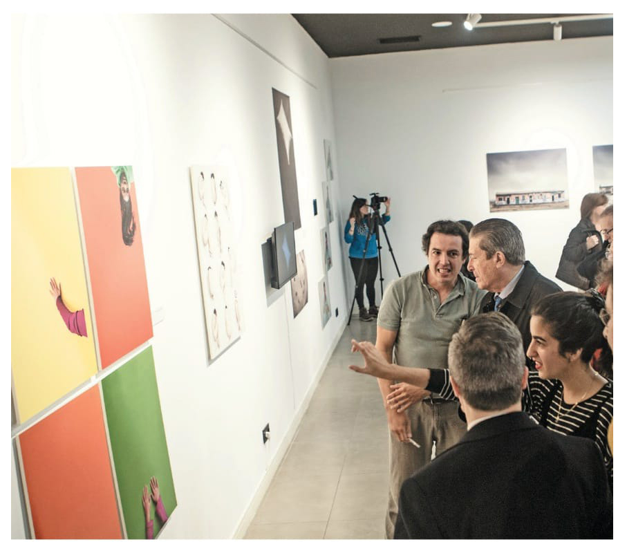 Mayor Zargoza inaugura la exposición Poéticas de resitencia memoria y olvido