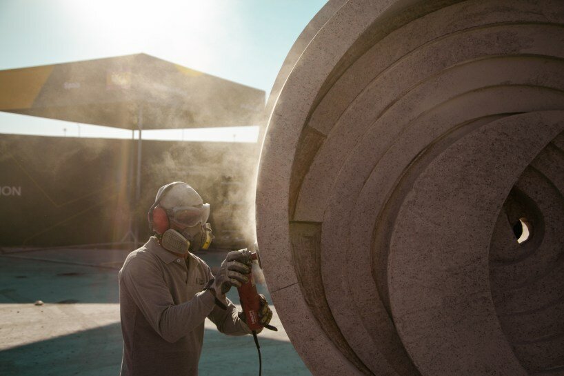 tuwaiq sculpture riyadh designboom 3 1